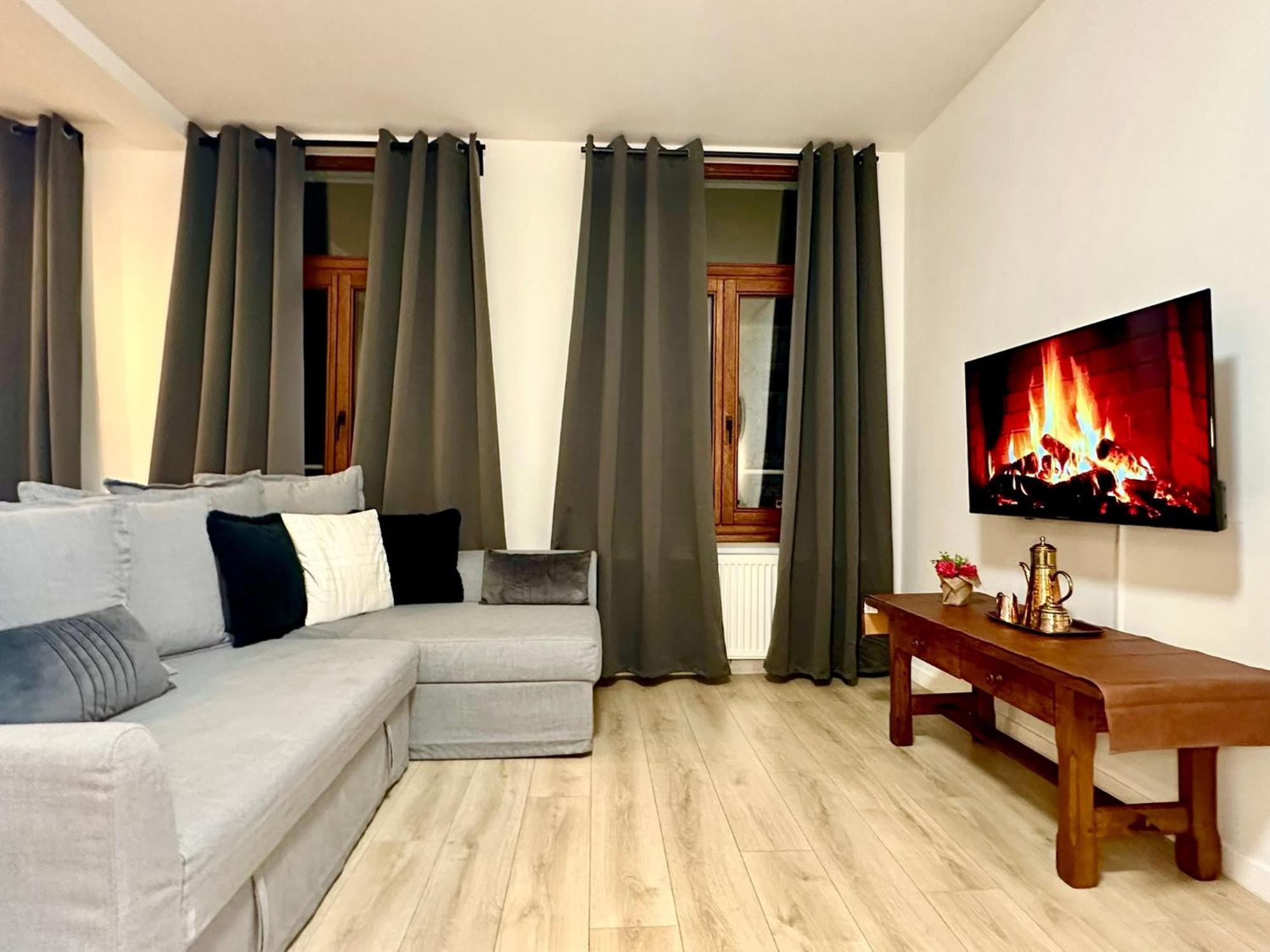 Luxury Suites Centrum By Rikas Hotels Антверпен Екстериор снимка