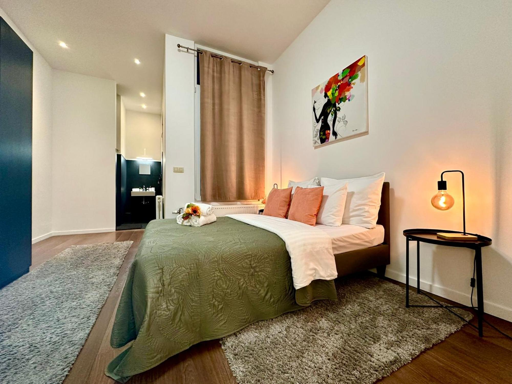 Luxury Suites Centrum By Rikas Hotels Антверпен Екстериор снимка